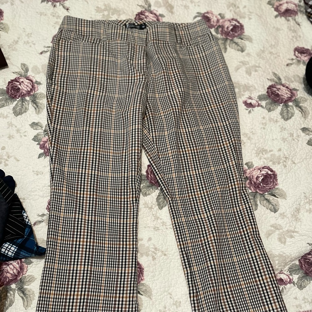 New York & Company brown & tan plaid pants size 14